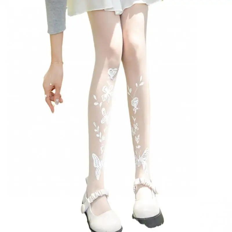 2025 المرأة فراشة جوارب طويلة بيضاء طالب الجوارب الخريف رقيقة شخصية مطبوعة اليابانية لطيف فتاة قطع تعسفية نقية 40-55 كجم