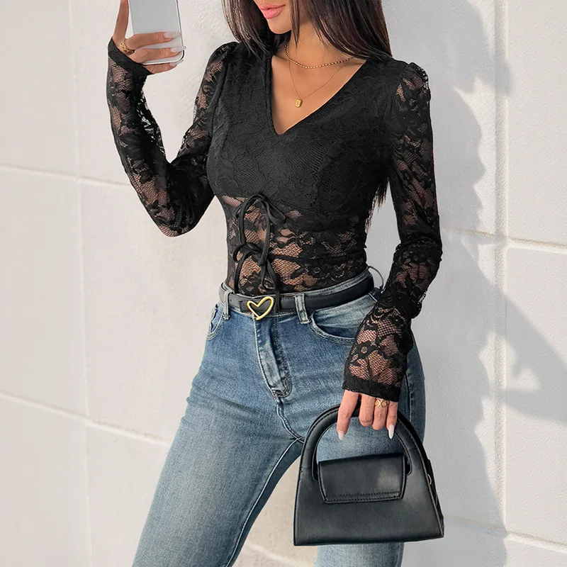 2025 Spring and Autumn New Sexy Elegant Style Tight Lace Stitching V-neck Black