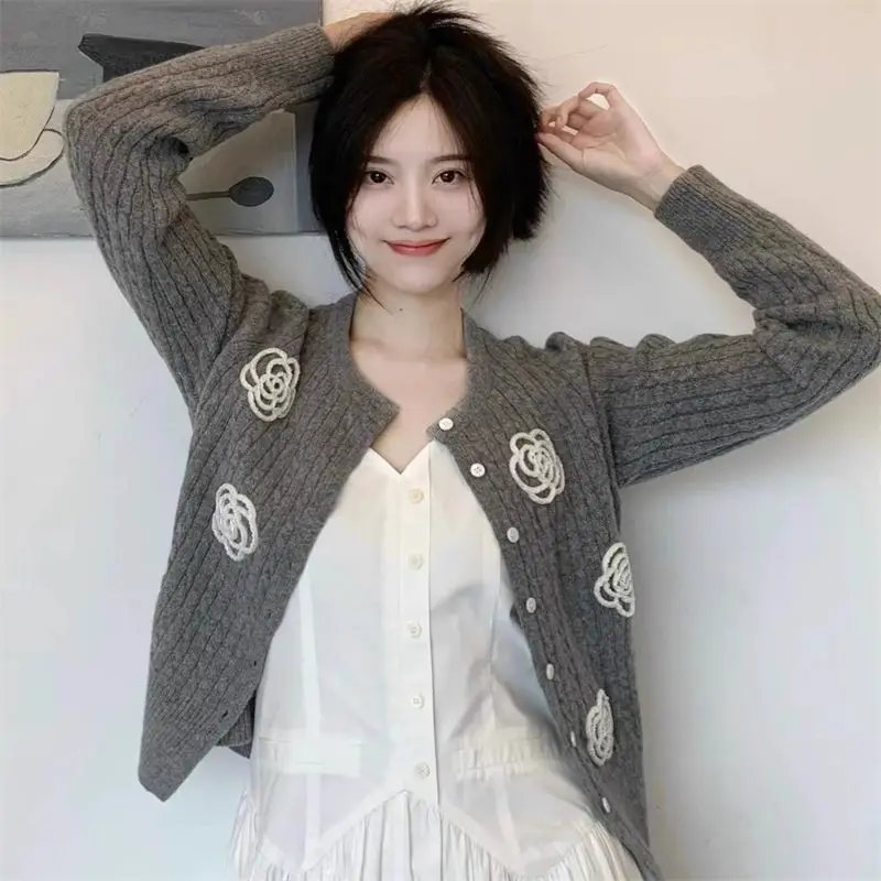 Autumn Winter Fashion Knitting Cardigan Women Clothing Sweet Printing O-neck Long Sleeve Buttons Sweater Female Simplicity Coat