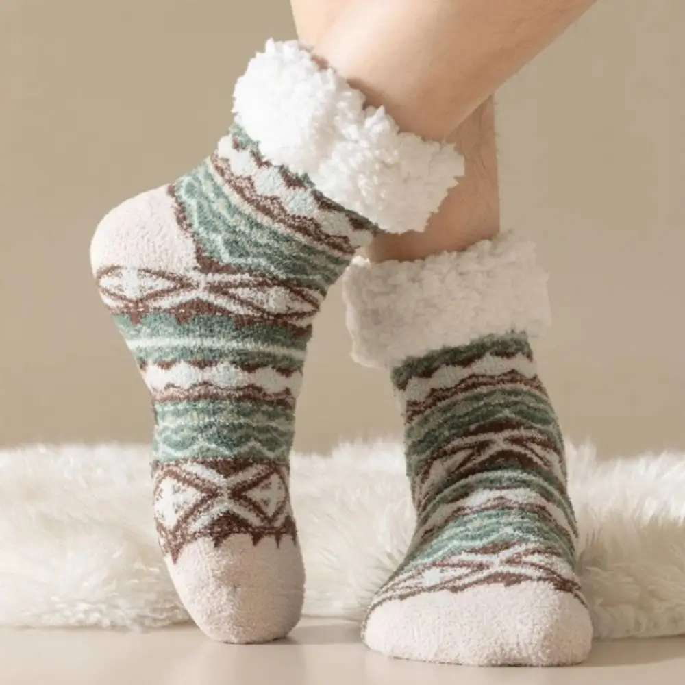 الرجعية أفخم الجوارب الحرارية سميكة المضادة للانزلاق العرقية نمط النوم الجوارب منتصف أنبوب رشاقته الدافئة جوارب يمكن السير بها على الأرض المنزل