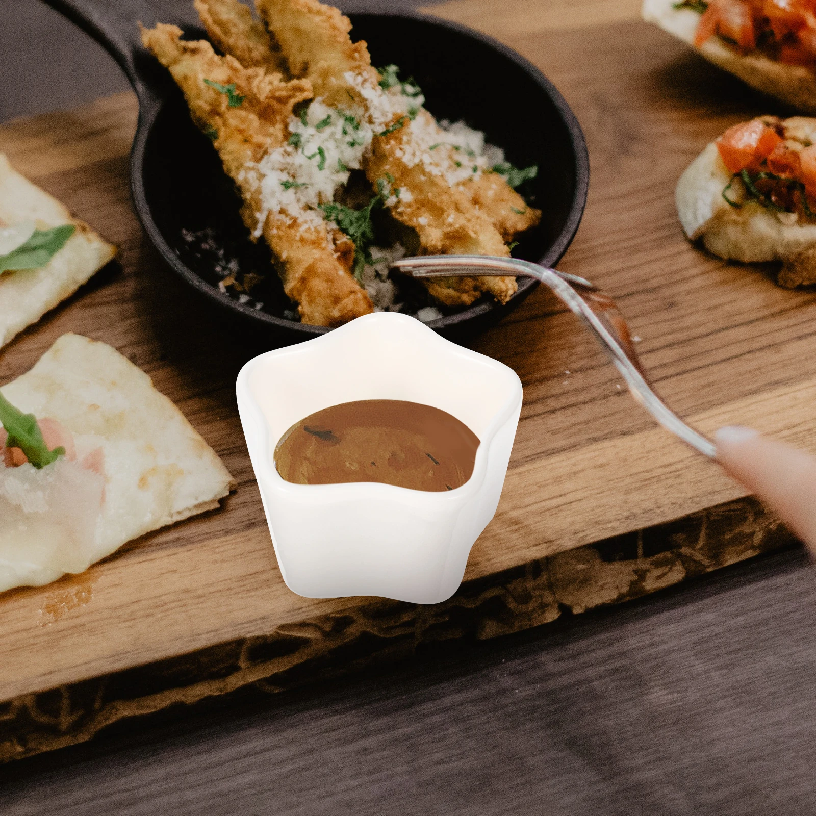 

4Pcs Ceramic Dipping Bowls Simple Design Small Sauce Containers for Seasoning Desserts Nuts Candies Easy to Clean Dishwasher