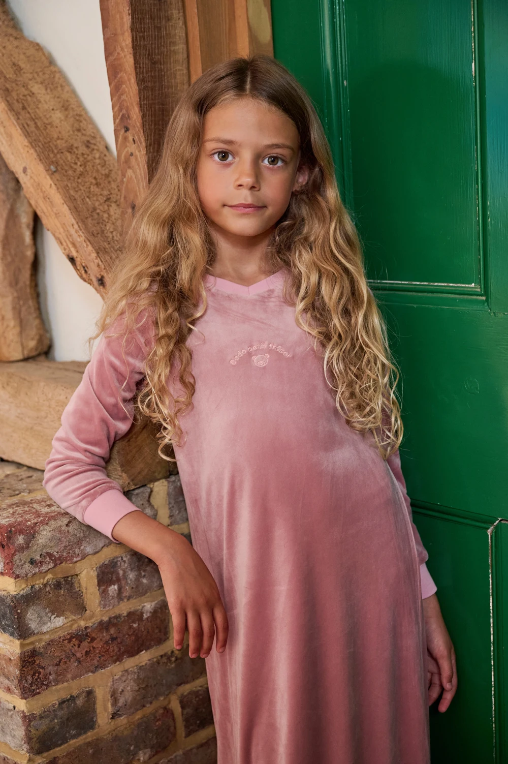 Рисунок 5 - AS 2025 велюровая одежда для отдыха