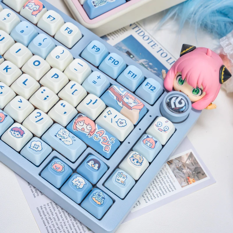 أغطية مفاتيح SPY×Family Anya Forger PBT DMA/MOA أغطية مفاتيح مخصصة لطيفة على شكل رسوم متحركة أنيمي غطاء مفتاح لتصميم اللاعبين