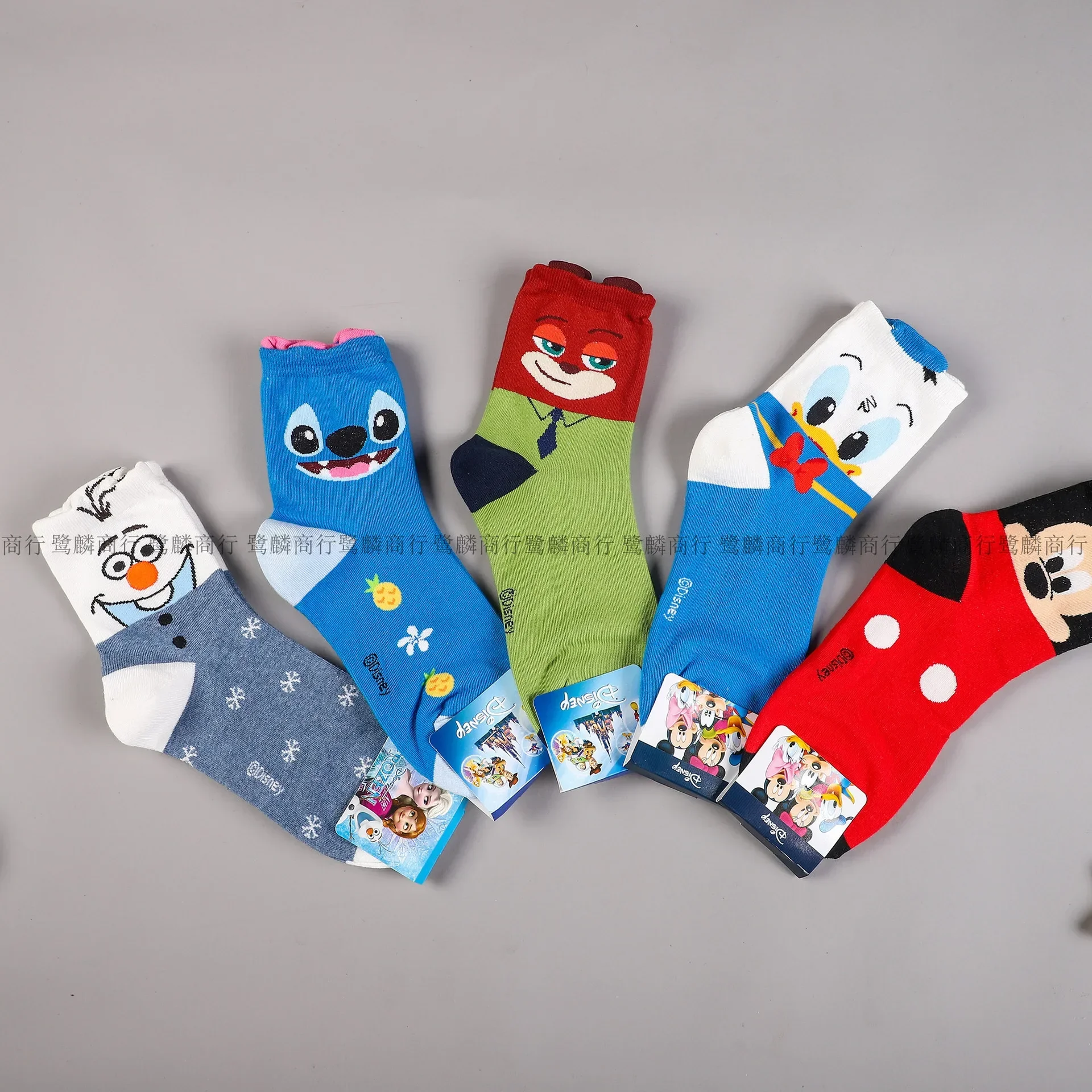 Calcetines de algodón con dibujos animados para mujer, medias transpirables con diseño de oso Mickey, Winnie, ajuste completo, estilo informal,