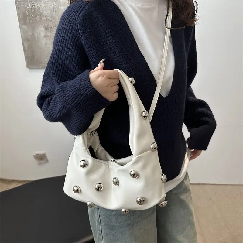 New Women's Korean Version Fashion Rivet Individual Fashion Niche Single-Shoulder Bag Internet Celebrity Crossbody Underarm Bag