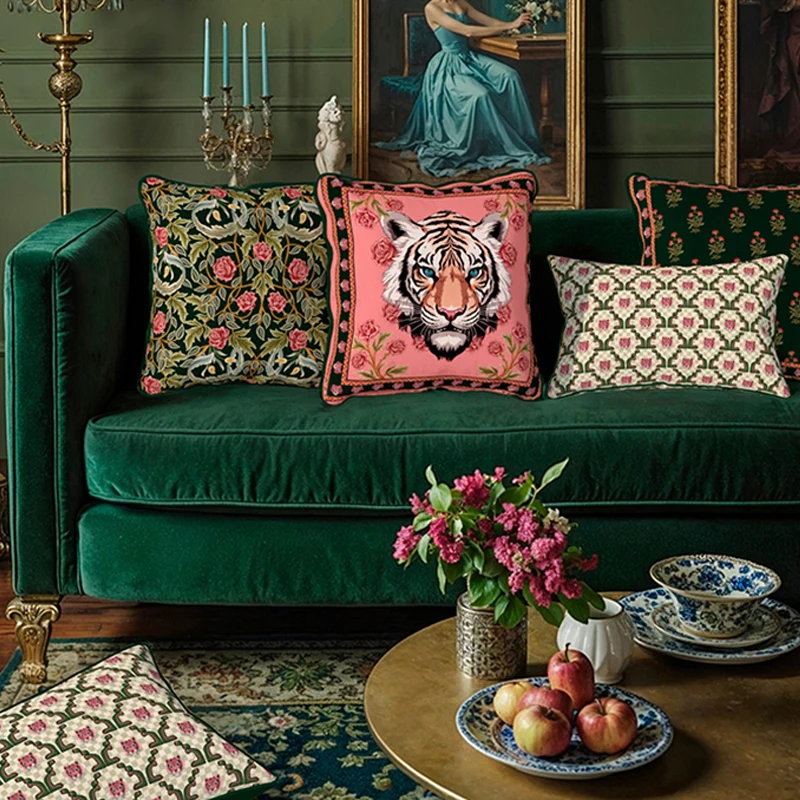 

Classical Jungle Pillowcase Auspicious Tiger Livingroom Sofa Decorative Pillow Elegant Square Cushion Cover Car Pillow Case