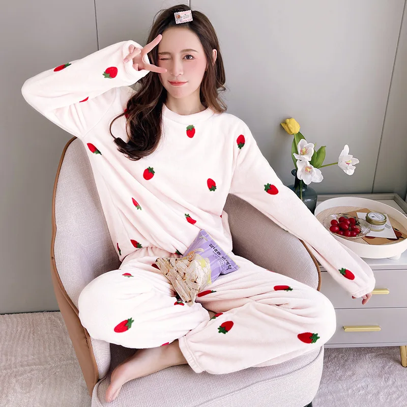 Women Pyjamas Sets 2023 Japan and Korea Winter Warm Flannel Strawberry Coral Long Sleeve Girls Sleepwear Autumn Casual Pajamas