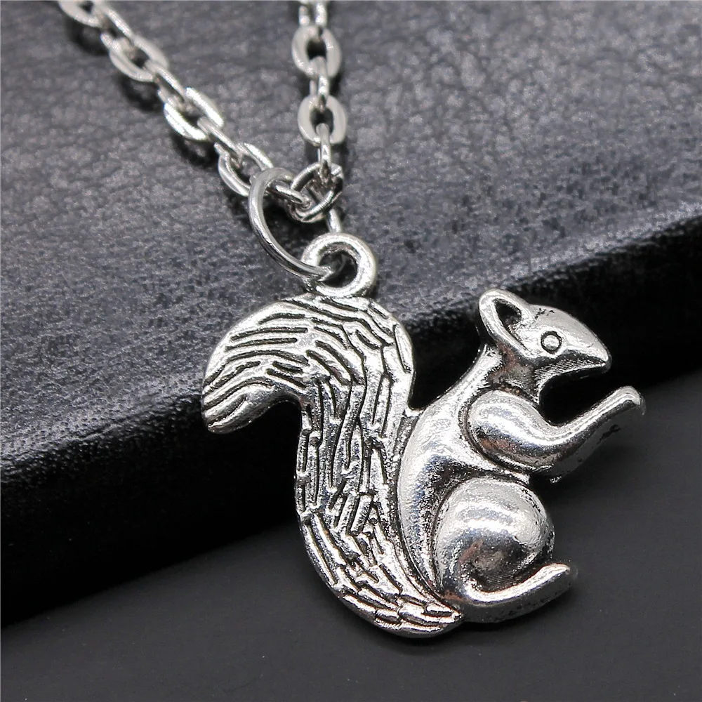 Simple Fashion Vintage 2 Colors 21x21mm Squirrel Pendant Necklace Jewelry For Women