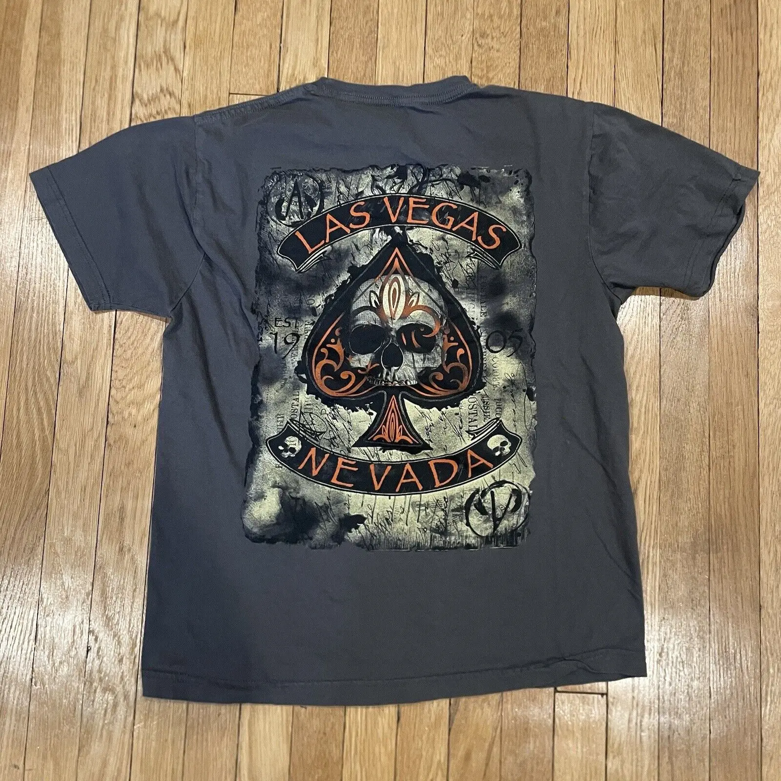 Vintage Y2K Las Vegas Nevada Grunge Skull Graphic T-Shirt Size M Medium Gray