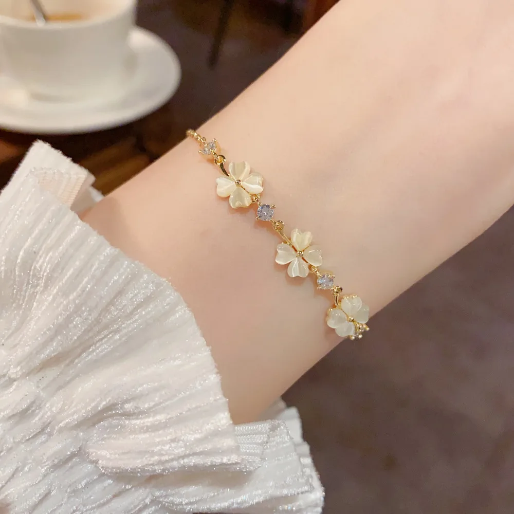 Charming Translucent Green And White Flower Station Bracelet Delicate Cubic Zirconia Accents Sweet Summer Accessory