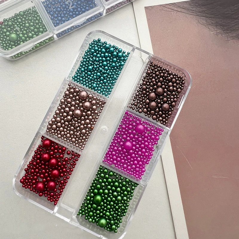 6/12Grids 3D Kerst Ronde Parels Kralen Nail Art Charms Kleurrijk Gemengde Grootte Kaviaars Kraal Nagels Decoraties DIY Kerst Manicure &