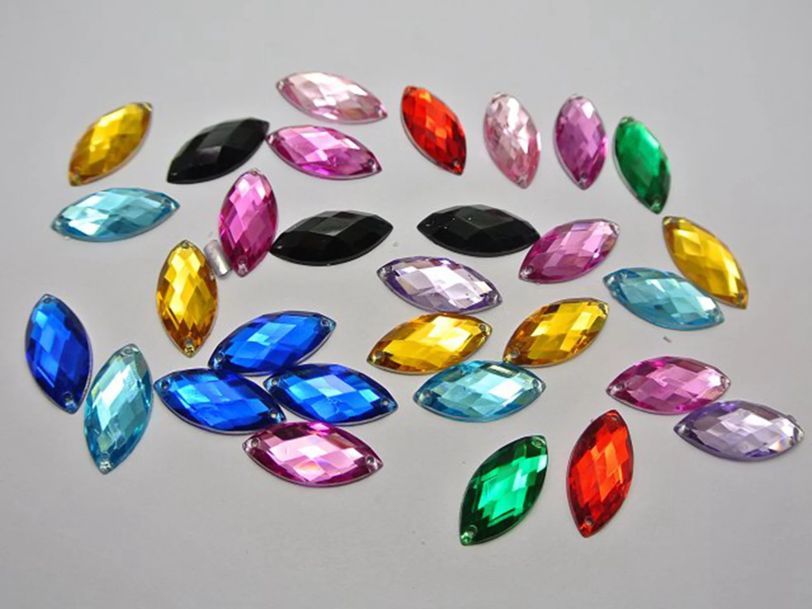 100 Mixed Color Flatback Acrylic Horse Eye Sewing Rhinestone Button 9X20mm Sew on beads