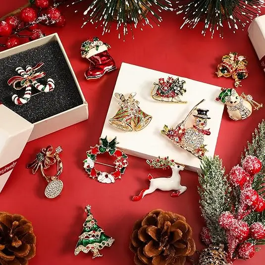 Nieuwe Mode Luxe Prachtige Kerst Broche Pin Sneeuwpop Kerstman Boot Garland Sieraden Geschenken Kerst Decoratie Broches