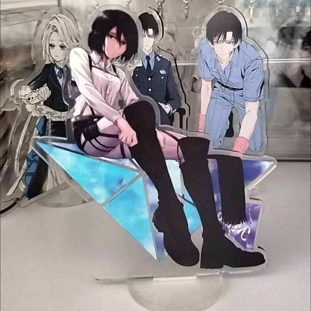 "진격의 거인" 애니메이션 관련 "미카사" 아크릴 데스크탑 장식은 친구와 가장 친한 친구를 위한 선물입니다.