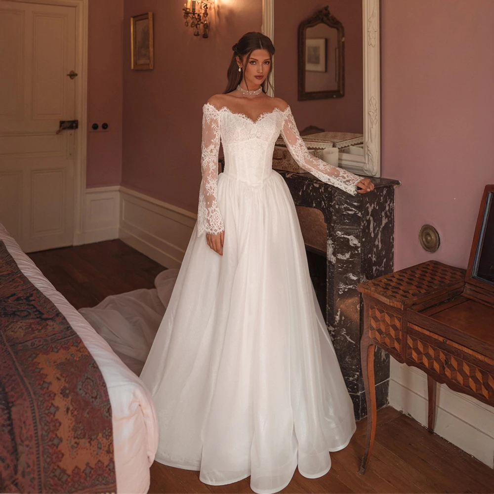 

Customized Off-Shoulder Lace Bridal Dress Long Sleeve Corset Tulle Wedding Dress Vintage Style for Fashion-Forward Brides