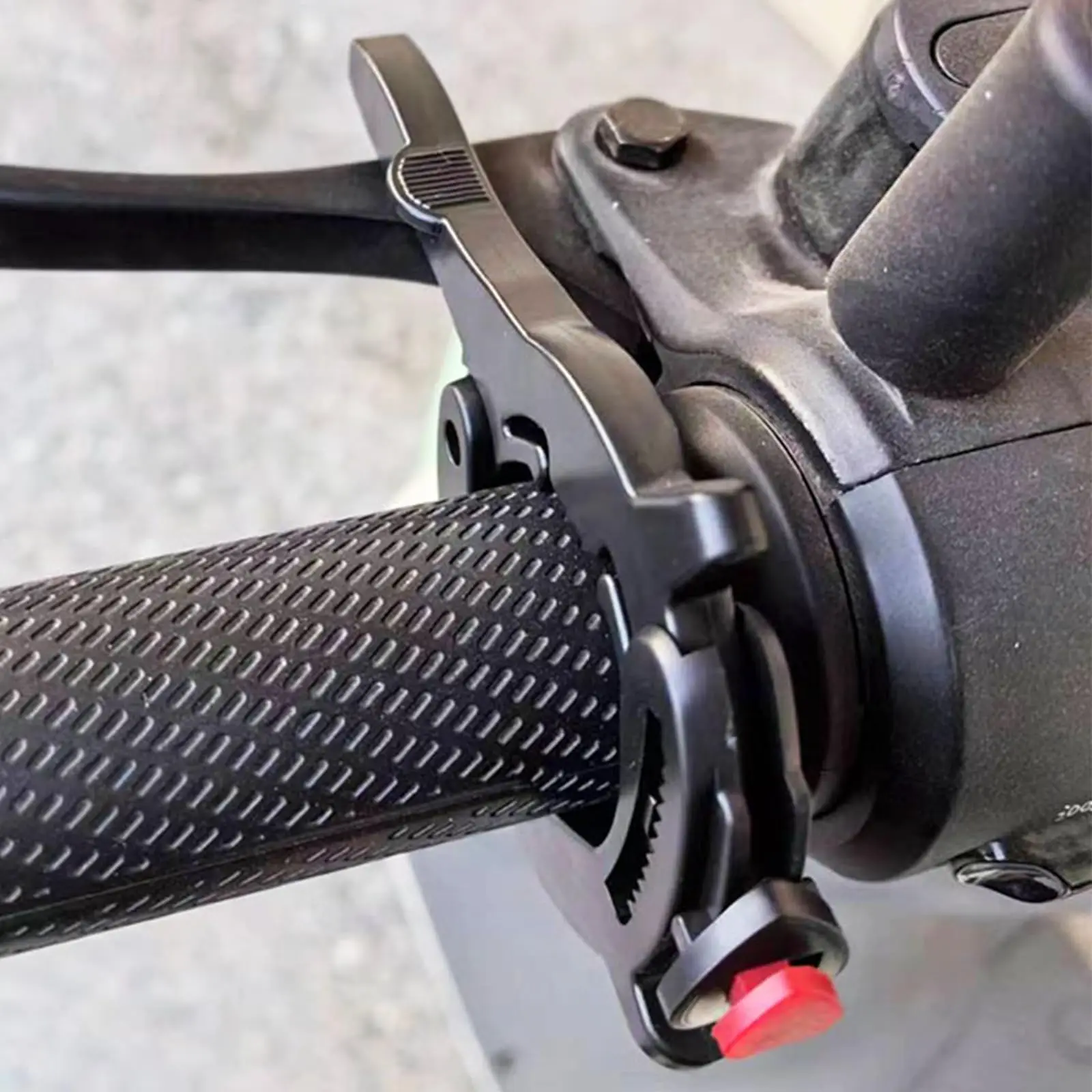 Black Throttle Cruise Control, Durable Motorcycle Cruise Control Throttle Clamp, User Friendly Installation Throttle Booster image 6