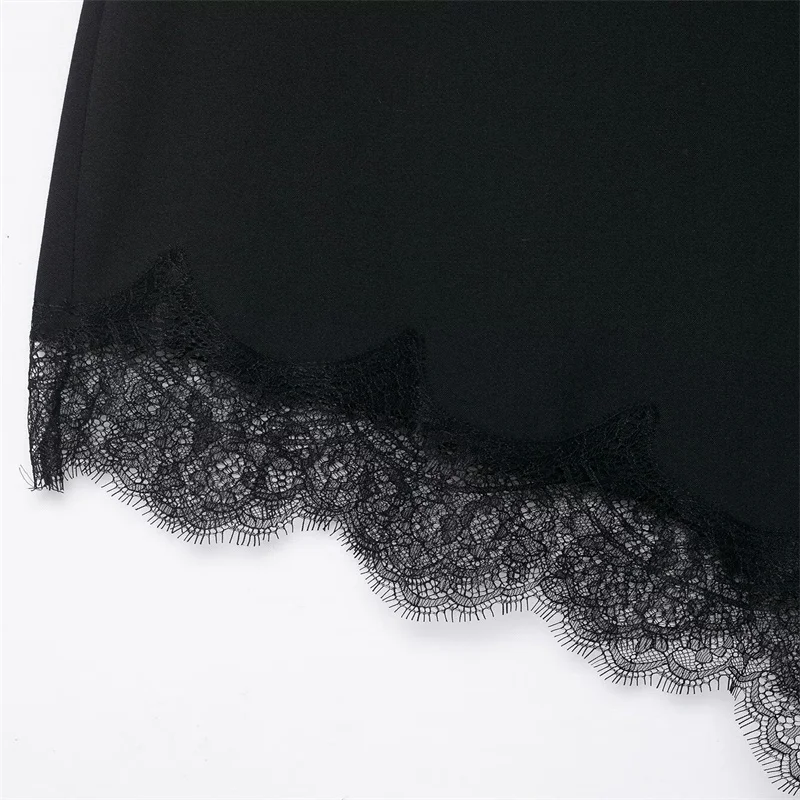 تنورة دانتيل نسائية غير متناظرة على الموضة لخريف 2025