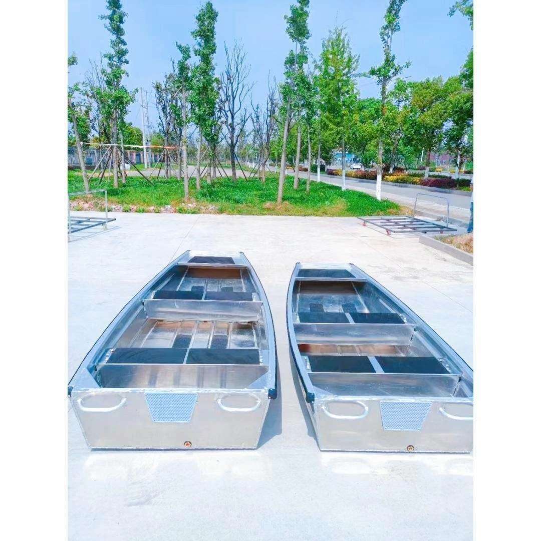 Fish pond breeding tin boats, net boats, fishing boats