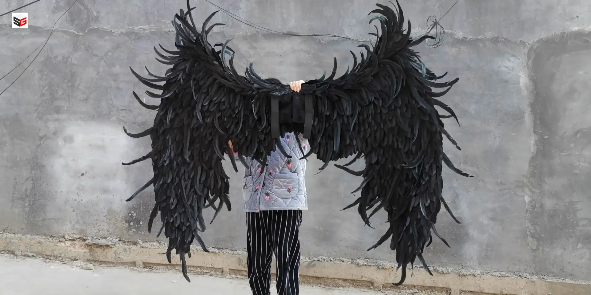 Large size creative props white Angel wings for activity Stage show Cosplay costume black Devil feather wings 160X130CM
