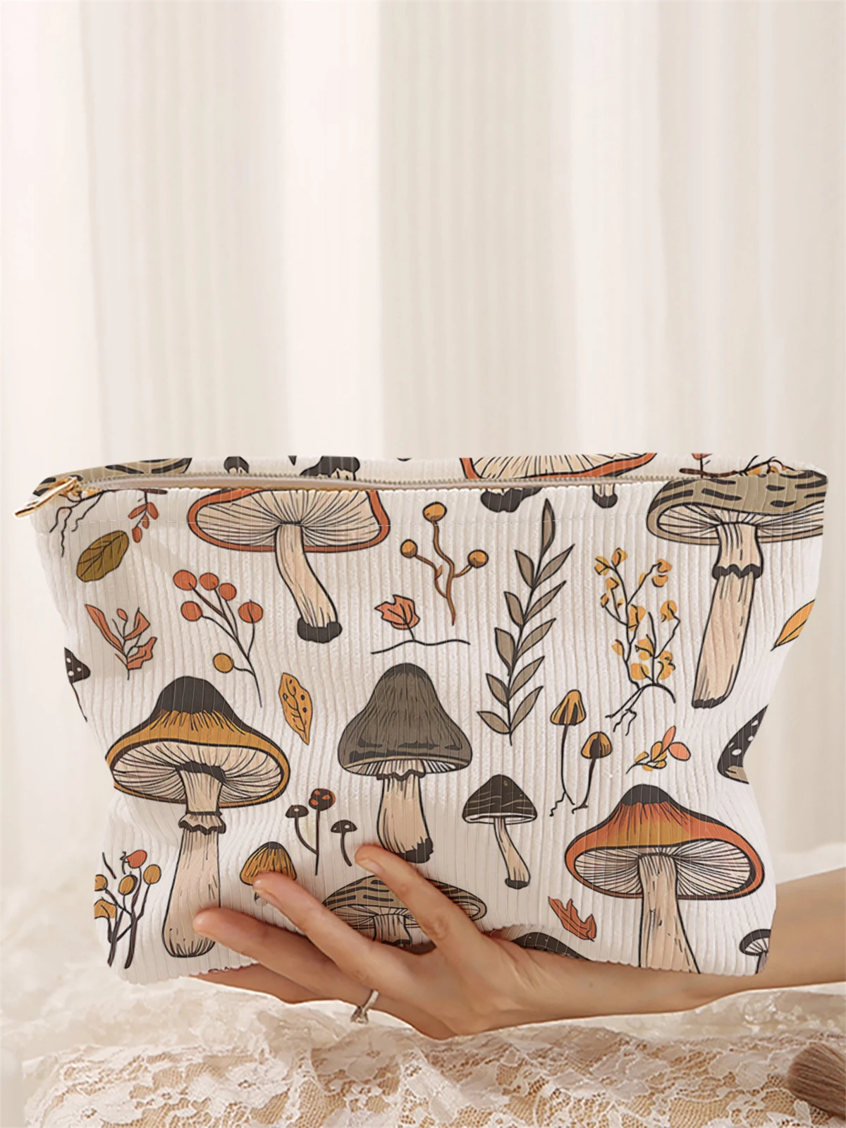 

1 mushroom patterned corduroy makeup bag, lightweight zipper makeup storage box, multifunctional bag with lining