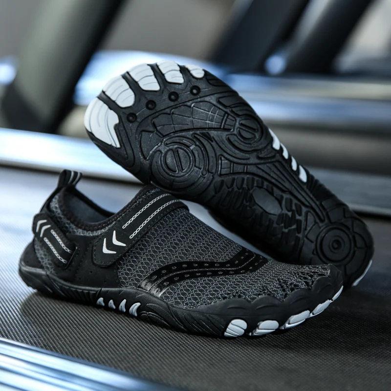 Outdoor Diving Shoes With Anti-Cut And Anti-Slip Dottom,Quick Drying Beach Shoes,Surfing And Snorkeling Water Shoes