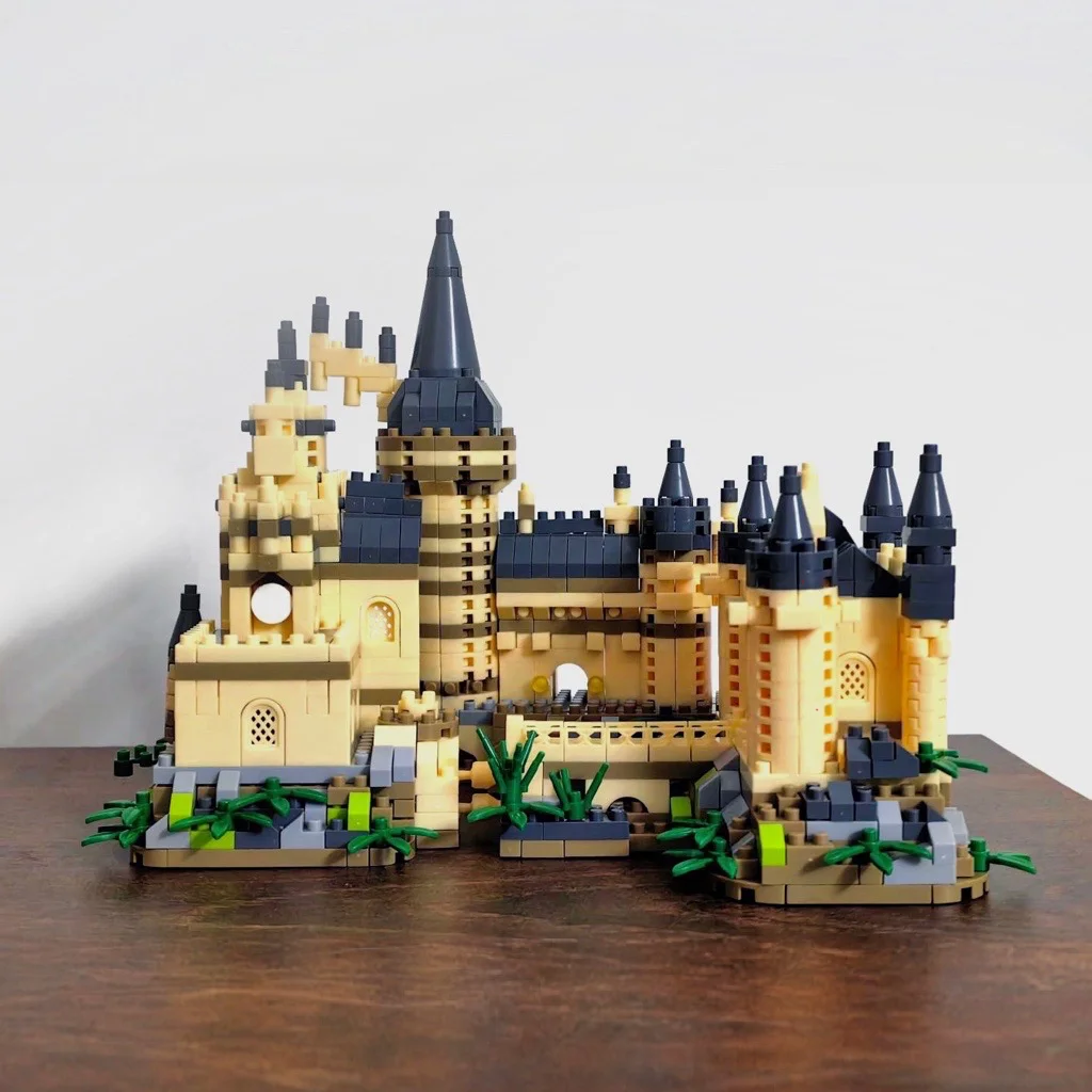 Magic Harry Castle Diamond Bricks Building Set, Medieval Modular Castle Architecture Collection Blocks Kit for Adult and Teens