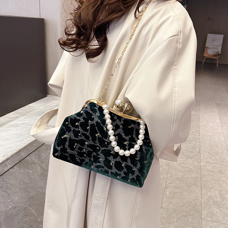 Beading Hasp Fashion Crossbody Bags Solid Chains Women\'s Bags on Sale 2024 High Quality Velvet Sewing Thread Shoulder Bags