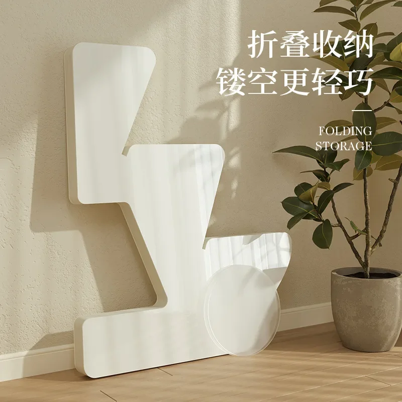 طاولة عرض كونترتوب بإطار أرضي فني