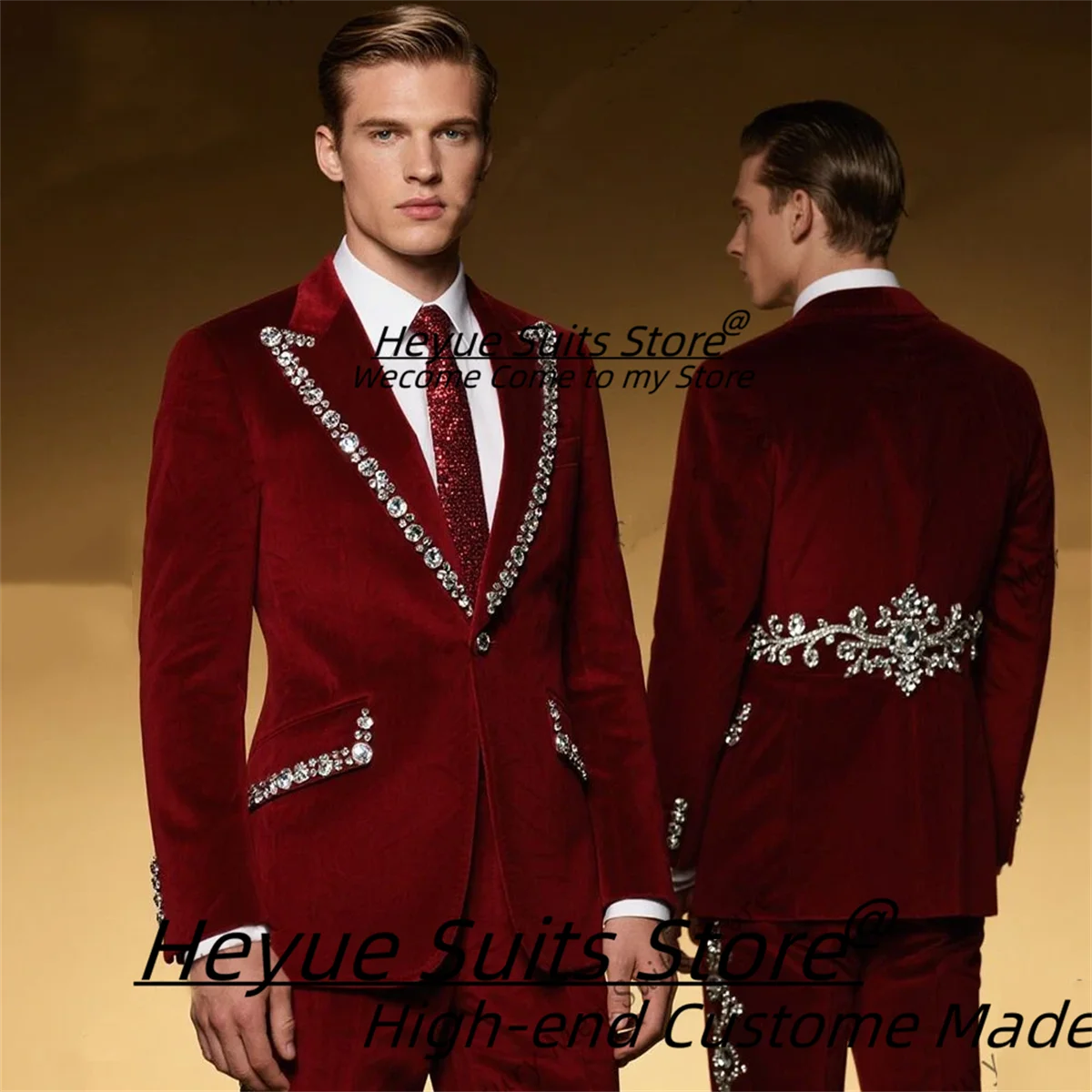 

Customized Red Velvet Men Suits Slim Fit Peak Lapel Groom Wedding Tuxedos 2 Pieces Sets Male Prom Blazers Trajes Para Hombre