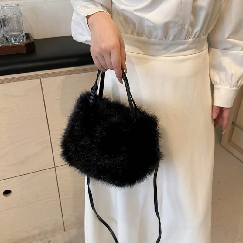 

Popular Classic Women Crossbody Bag Genuine Leather Handbag Shoulder Purse Messenger Ladies Chic Small Fashion Bag