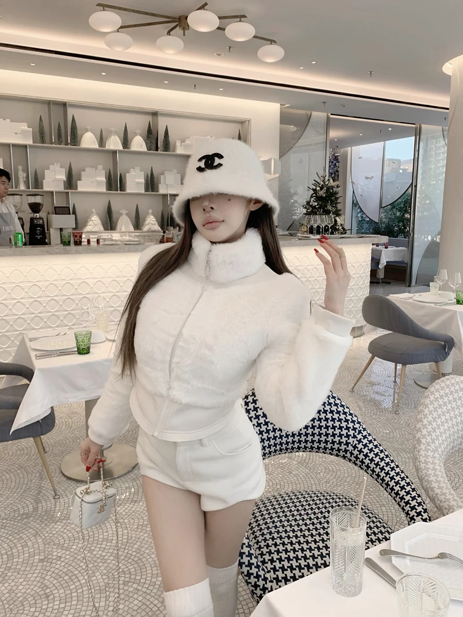 

Cute Plu Rabbit Fur ort Coat Thiened Soft Snly Snow Rabbit Sle Versatile Slim Fit Winter Outerwear Polyester 00%