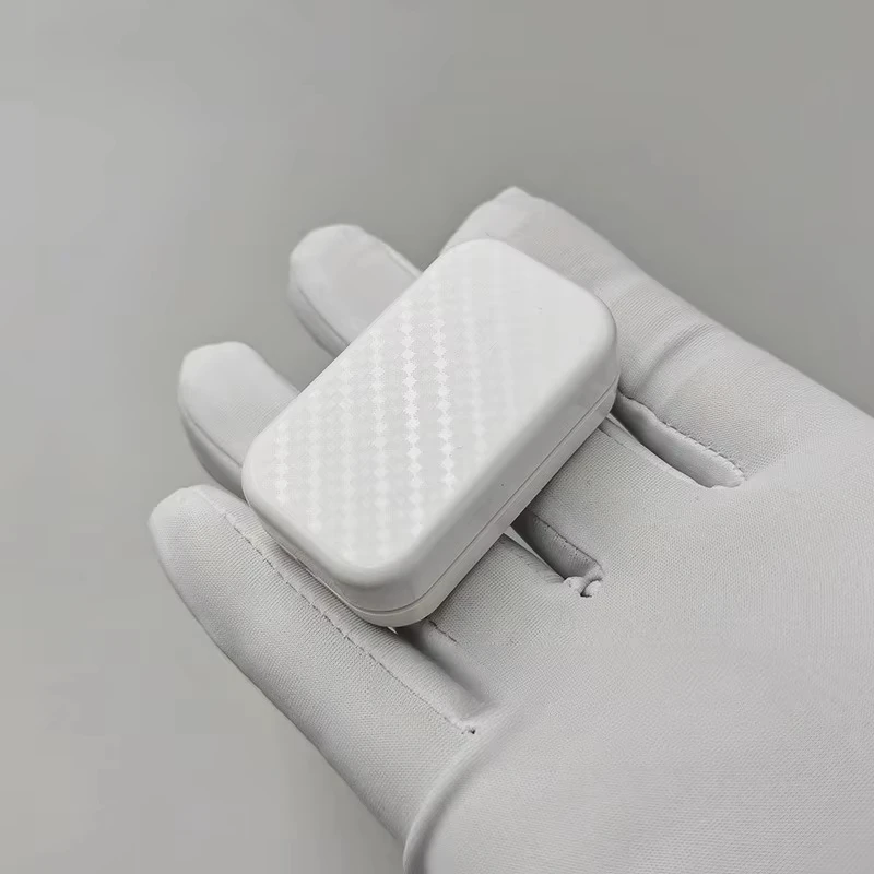 Little Tofu Dingding Improved Rhythm Free Rotation EDC Mechanical Fingertip Pushing Plate Decompression Desktop Toy