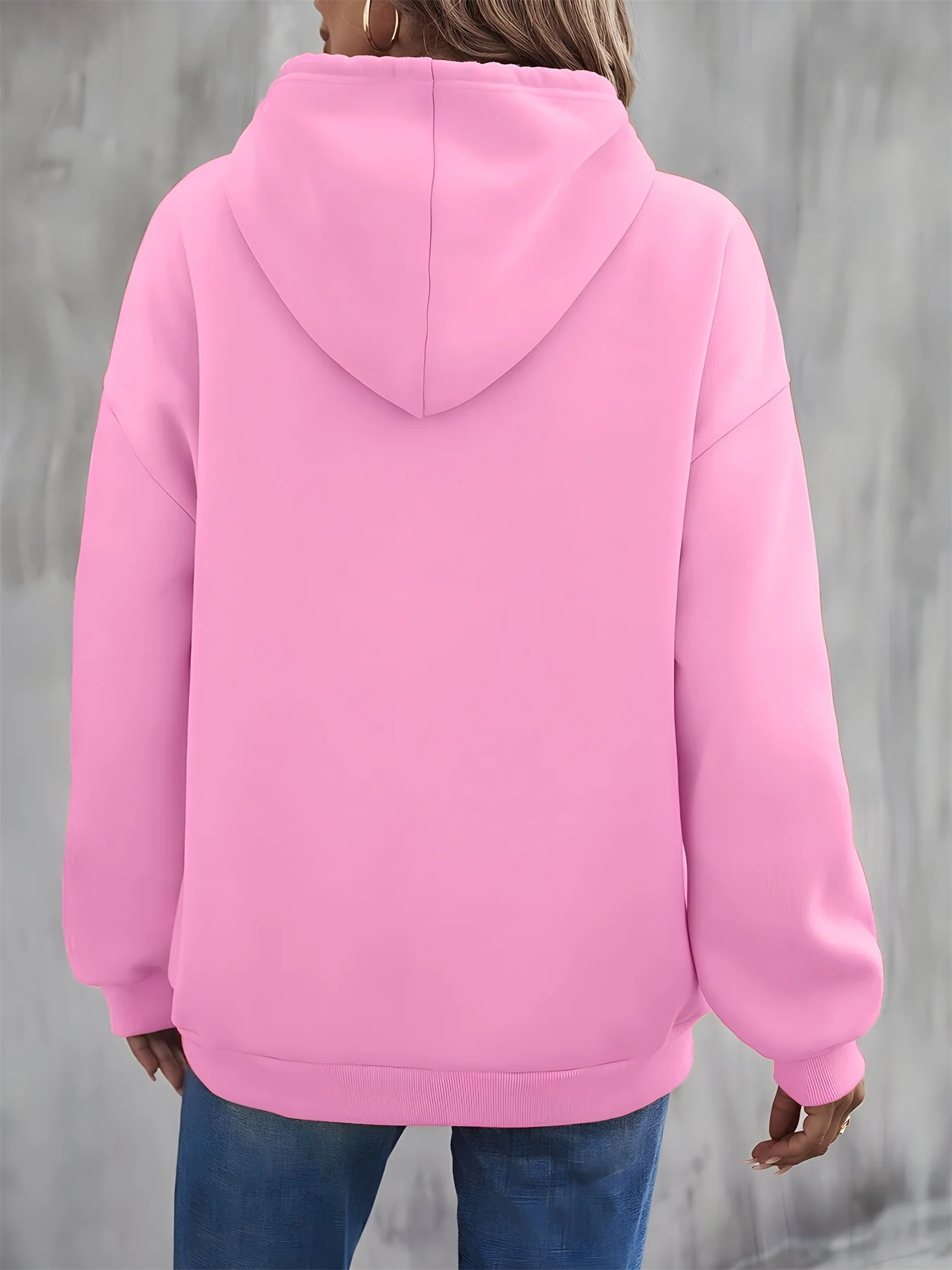 Damska bluza z kapturem, swobodny krój, nadruk z literami New York, okrągły dekolt, długi rękaw, edycja regularna na jesień i zimę.