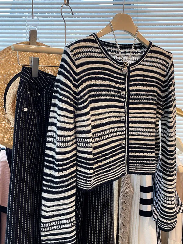 

Women's Knitted Stripe Long Sleeve Open Cardigan Short Style Autumn New Arrival Fashionable Small Size Sweater Jacket