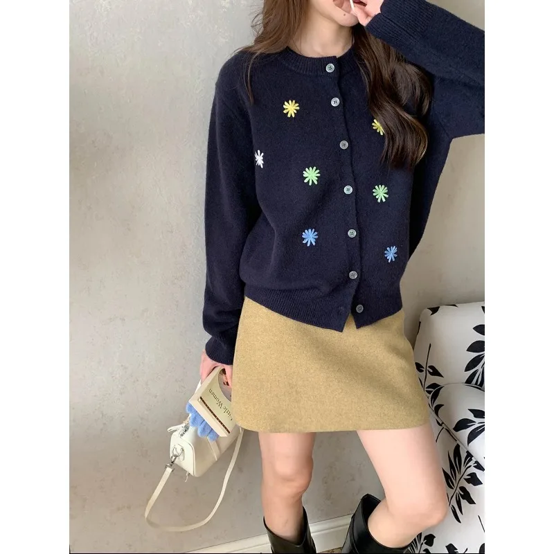 

Ins Wind Маленький вязаный кардиган с вышивкой ромашки, осень и зима
