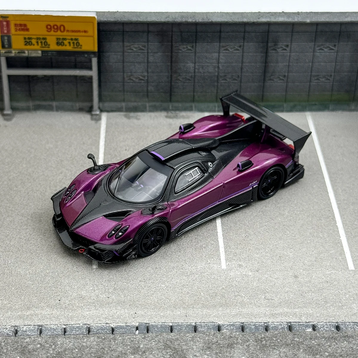 CM Model 1:64 REV Zonda Revolucion diecast model car