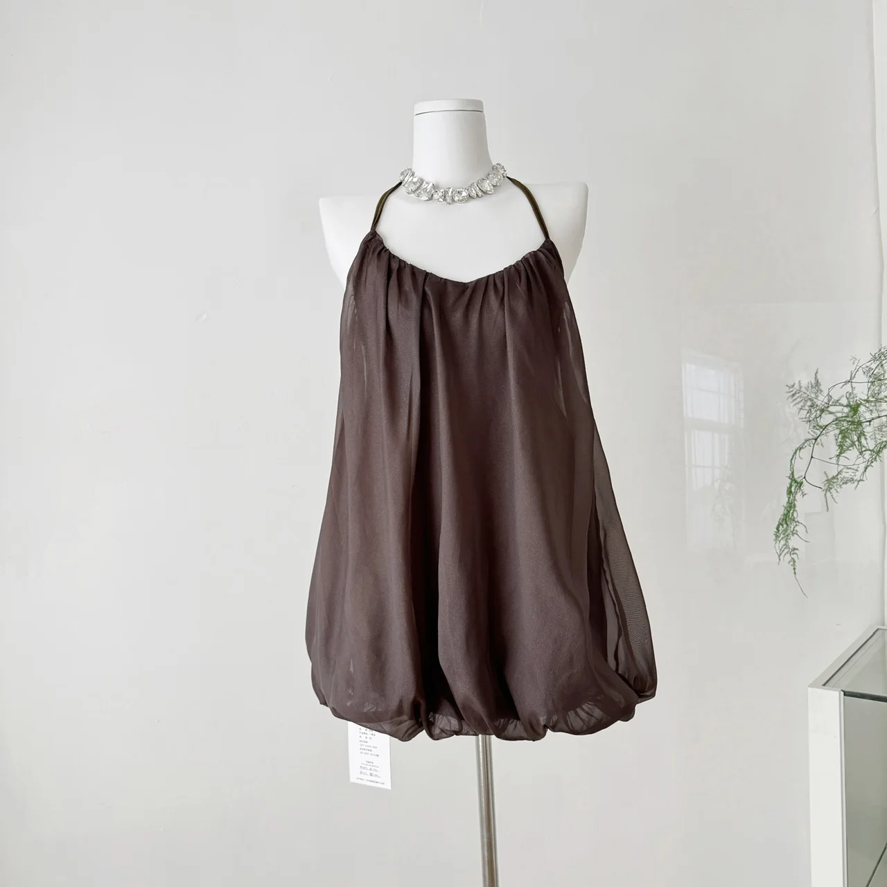 

Summer 2025 Women's Off-oulder Gown Ne Hanging StrapBloomer Ort Skirt Ins Sleeveless Pure Color Sexy Dress