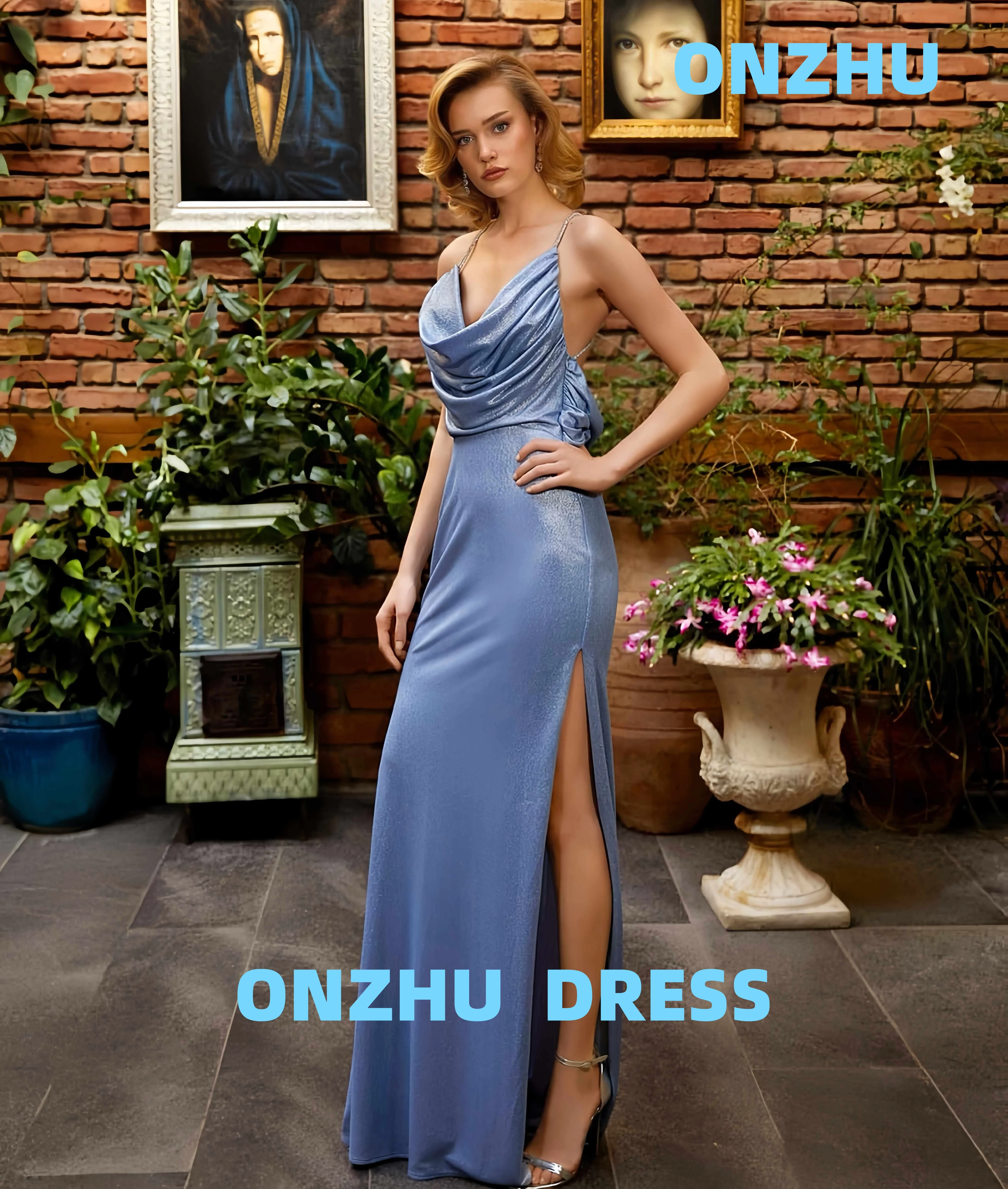 Abito da sera da donna di lusso personalizzato senza spalline senza maniche diviso A-LINE in raso di Amanda Novias