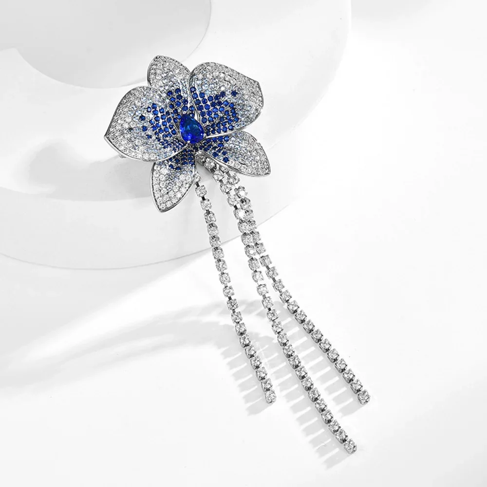 Luxury Blue Crystal Flowers Long Tassel Brooch Woman‘s Clothes Coat Lapel Pin Wedding Banquet Jewelry Accessories