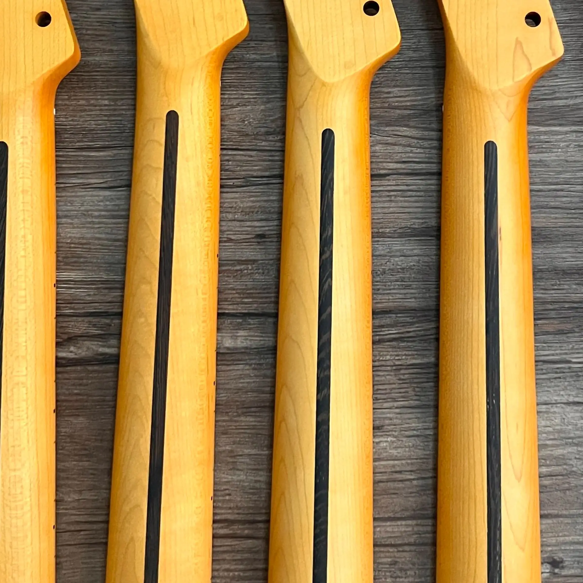 TL Electric Guitar Neck for DIY Vintage 1957 Design 21 Frets 1 Piece Maple Wood Maple Fretboard Guitar Parts