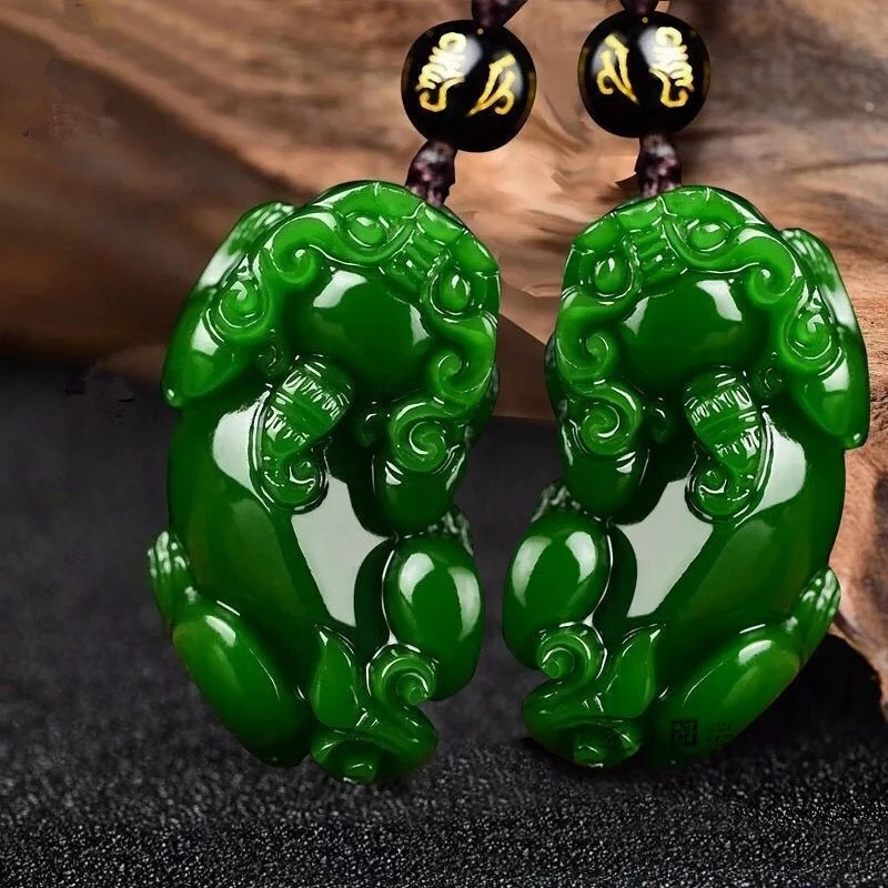 

Hetian Biyu Pixiu Pendant for Men and Women Couple Jade Necklace Fashion Feng Shui Wealth Attraction Fashion Jewelry Gift
