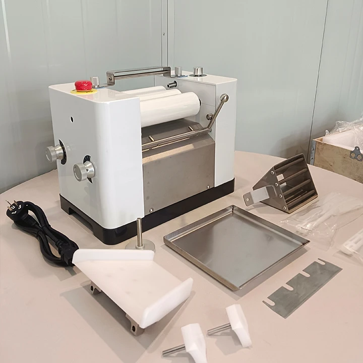 0.75Kw three-roll mill 50 three-roll mill grinding equipment pump production glass enamel paint core motor parts grinder