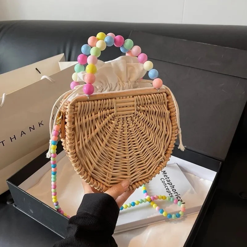 

Fashion Rattan Woven Half Moon Handbag Colored Acrylic Beaded Handle Design Women's Bohemian Traven Beach Bag Summer Vacation