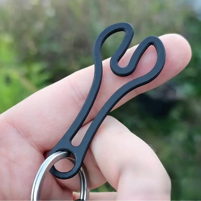 2Pcs Shopping Cart Token Keychain - Supermarket Trolley Unlocking Tool 3D Plastic Portable & Reusable Compact Sturdy Design