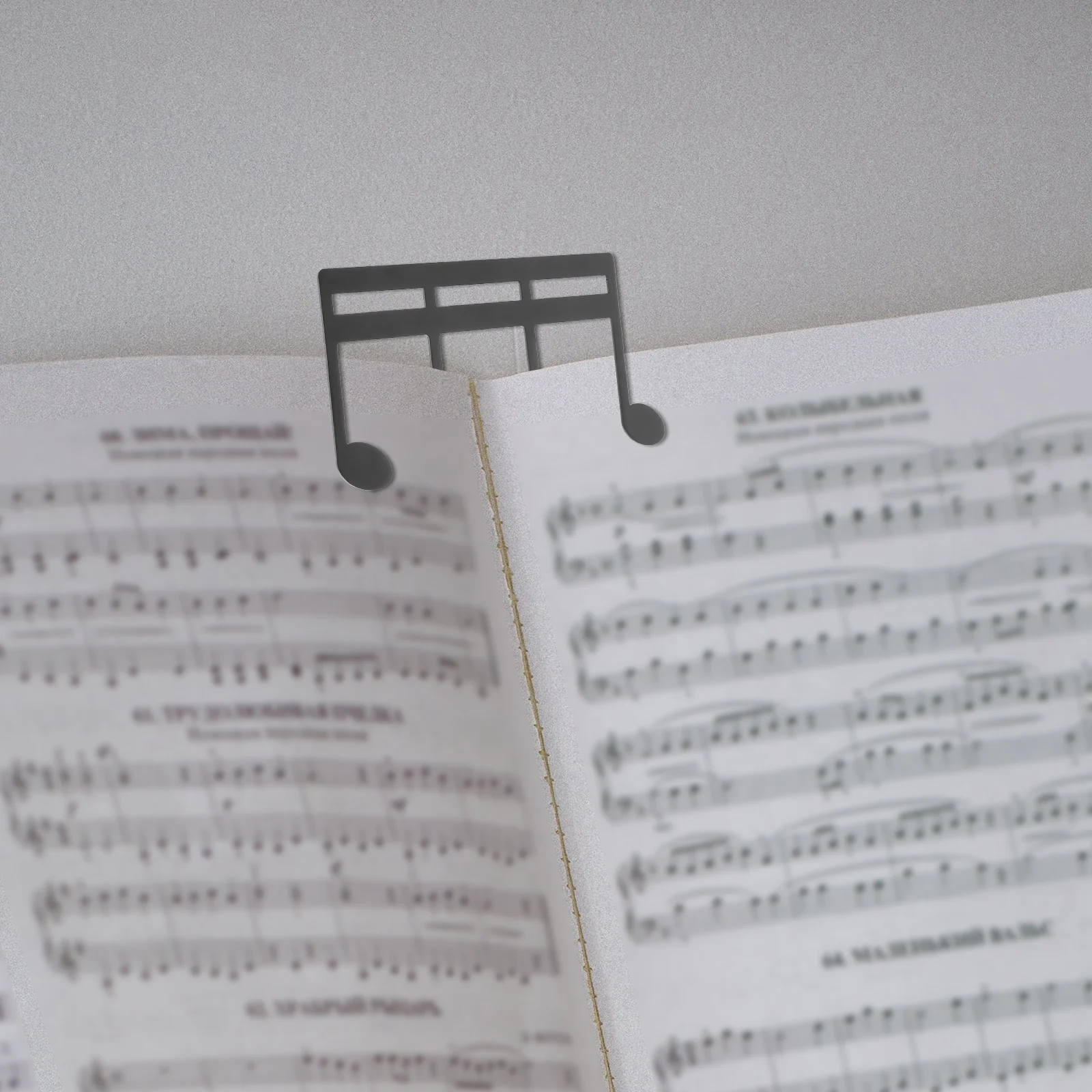 

Sturdy Page Holder Piano Accessory Metal Music Book Clip Keyboard Musical Score