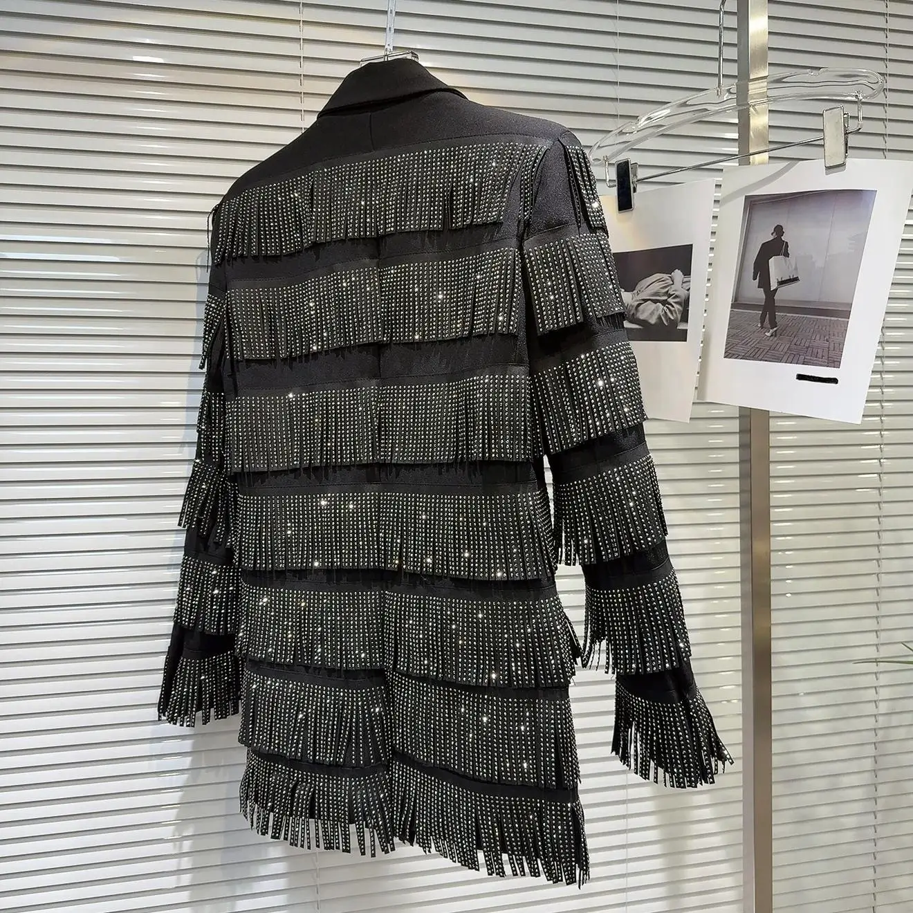 Primavera 2026 novo design pesado oulder pad lantejoulas borla terno feminino design original solto ajuste longo sve um botão cor pura