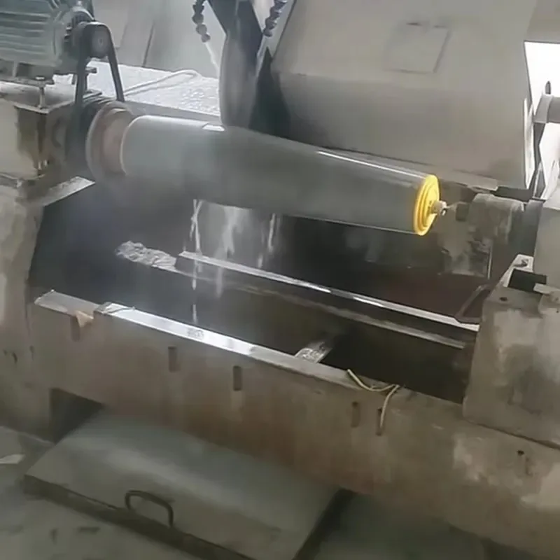 2026 Return Idler with Cleaning Function for Conveying of Sand and Gravel, Iron Ore and Metallurgical Raw Materials Jade