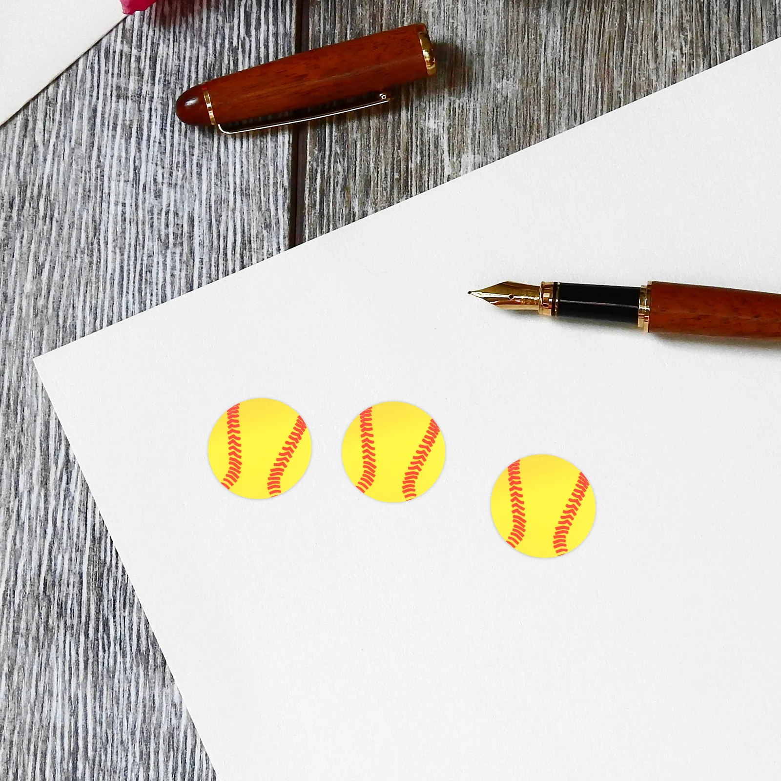 

250 Pcs Baseball Sticker Pricing Labels Stickers Marking for Water Bottles Self-adhesive