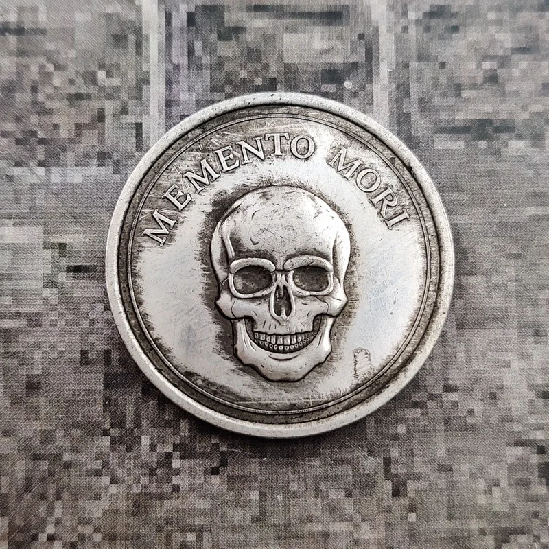 2020 Skull Mementomori Coin Display Appreciate This Moment Your Life Love Heartily Collector Challenge Coins