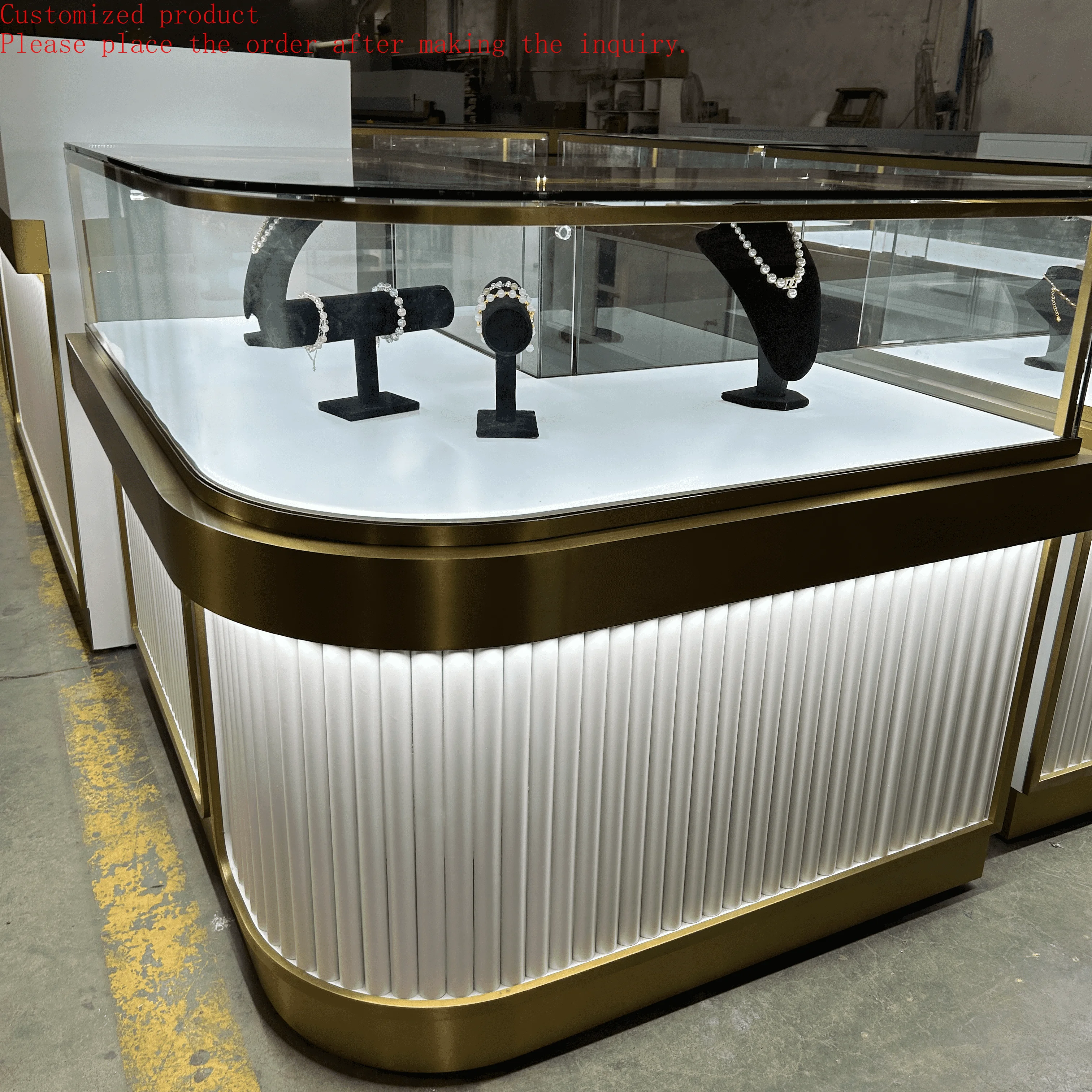 

Luxury Jewelry Shop Display Furniture Jewellery Display Showcase Kiosk in the Mall Jewellery Kiosk Counter